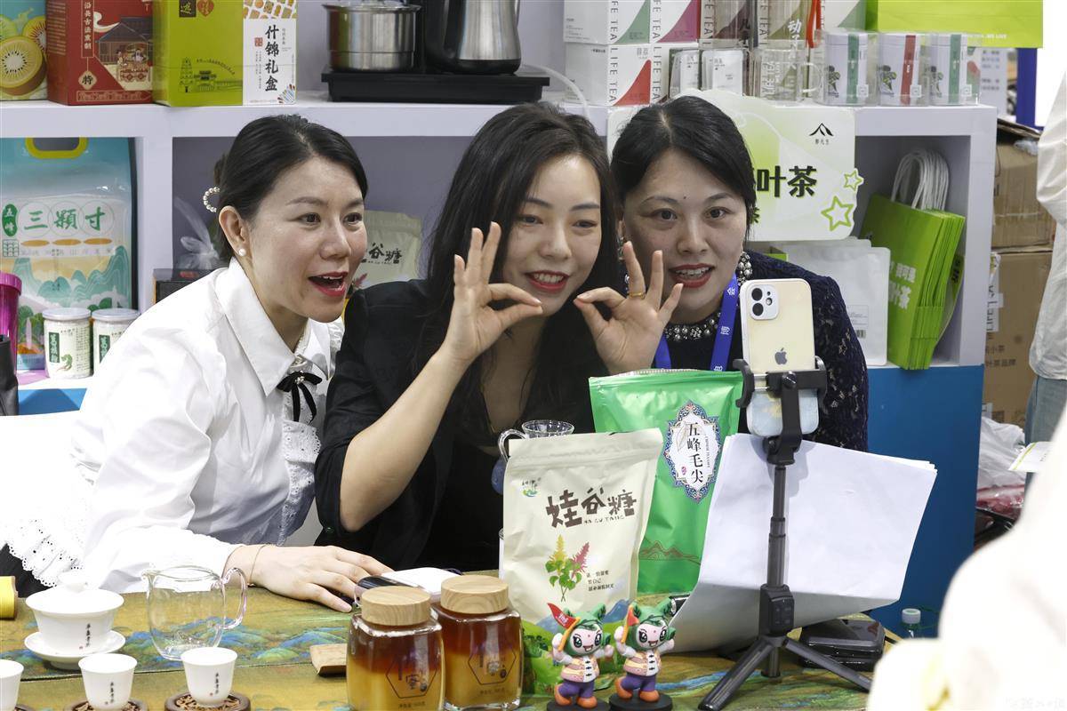 威尼斯app官方威尼斯app官方